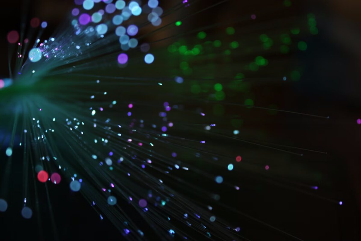 Multicolored fiber-optic signals